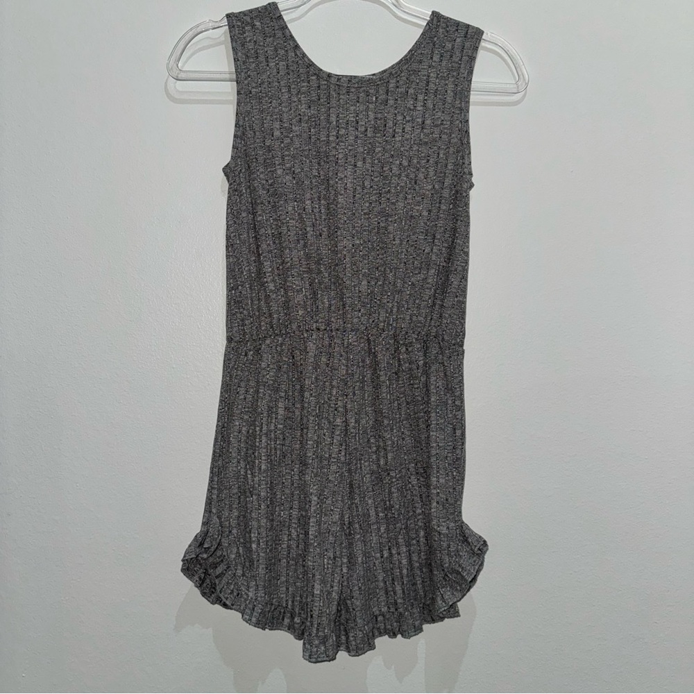 🆕 Grey Sovereign Code Kay Ruffle Romper - Picture 3 of 5